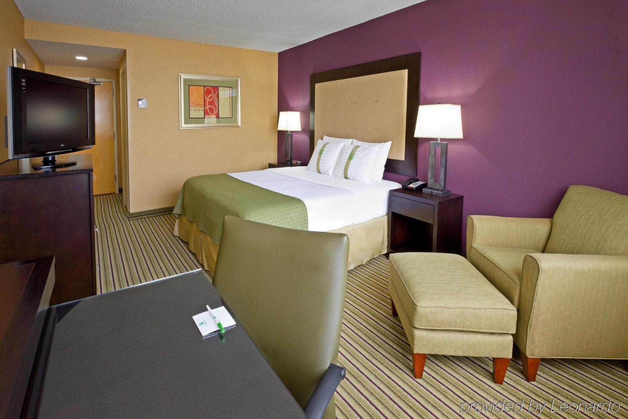 Holiday Inn & Suites Parsippany Fairfield, An Ihg Hotel Eksteriør billede